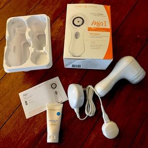 Clarisonic Mia! Brand new never used!